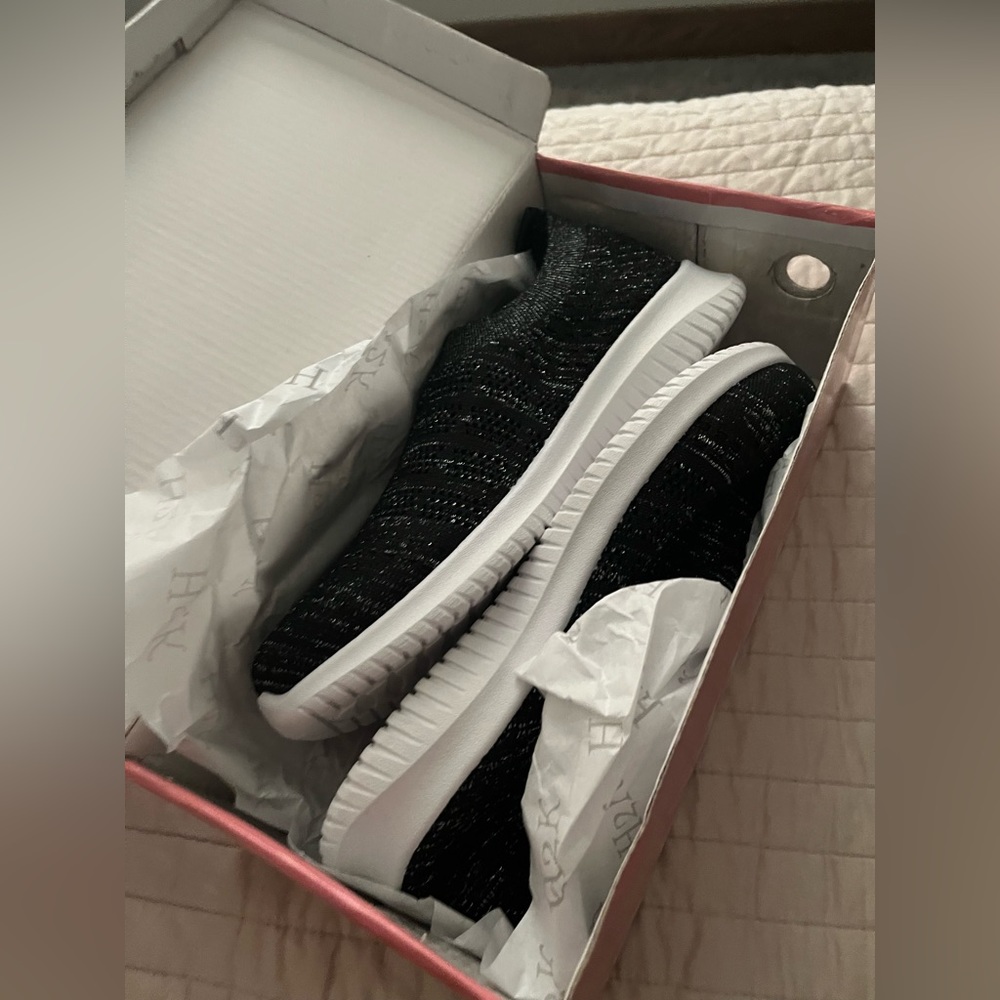 Brand new in the box! H2K black sneakers